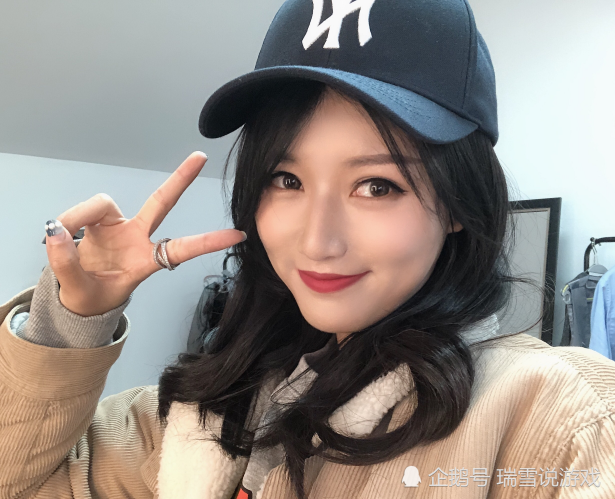 吃鸡女解说火了露肩装引热议网友左衣袖今天限号