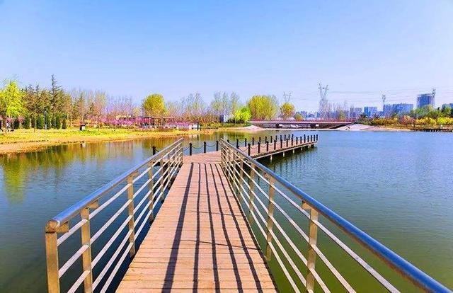 1.北龙湖湿地公园