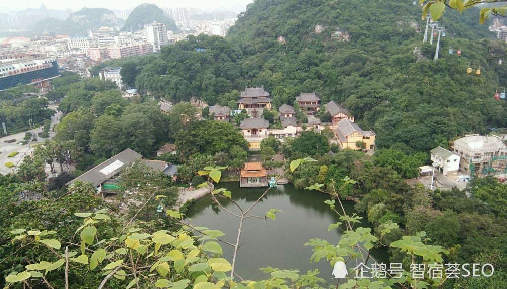 魚峰公園是國家 aaaa 級旅遊景區,位於柳州市魚峰路.