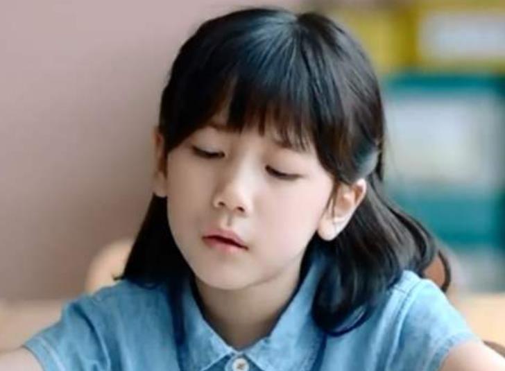 《素媛》里身世凄惨的小女孩已经长大,8年后美到让你不敢认,太惊艳