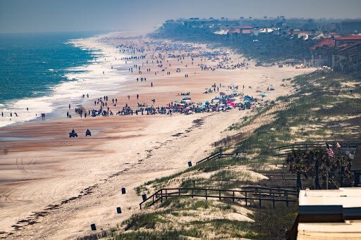 佛罗里达州|州长两月前豪言“已战胜病毒”，如今佛州成全美疫情“震中”