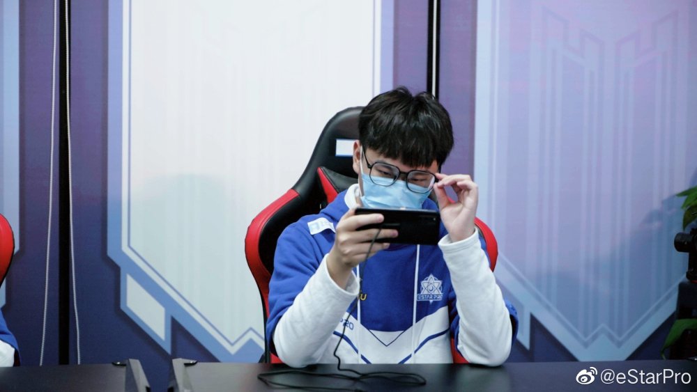 estar新人小九kpl首秀几乎0失误,alan掉出轮换阵容不是没原因