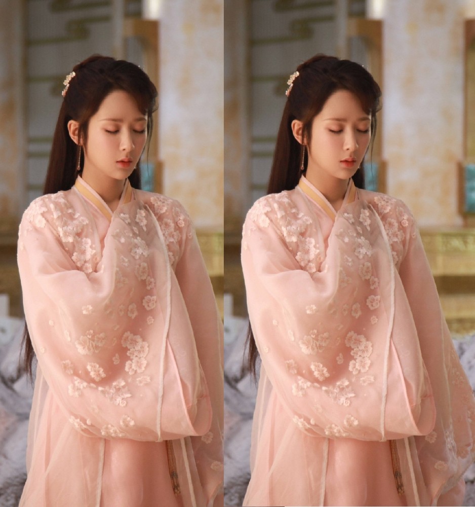 锦觅好看的衣服,不是红白相间,不是女扮男装,而是面见天帝的这套