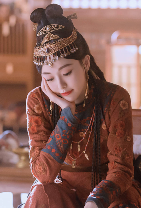 《锦绣未央》大姐证实唐嫣生的是龙凤胎,一次性儿女双全了