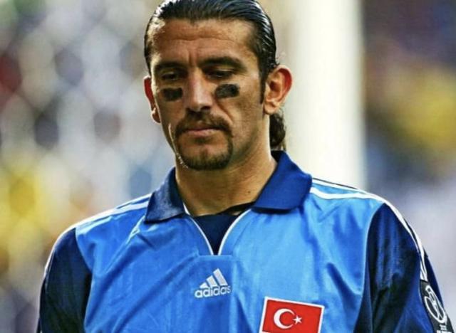 土耳其传奇门将鲁斯图确诊与亡友女友结婚2次大赛创2次奇迹