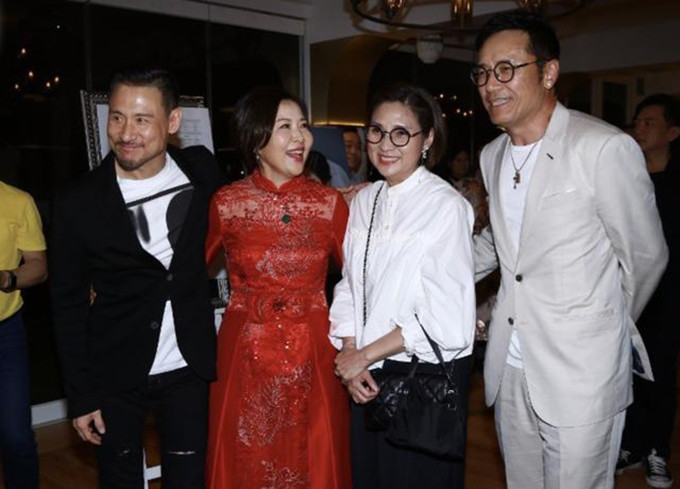 柯受良39岁儿子宣布妻子怀孕!晒b超照分享喜悦,妻子罕见露面_腾讯新闻