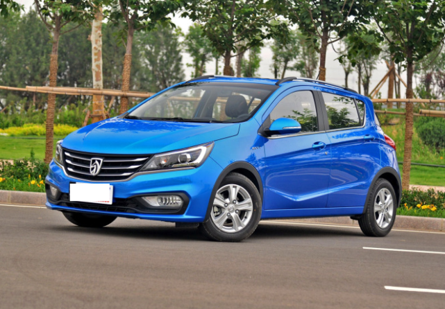 最便宜的两厢车368w轻松入手一公里4毛自动挡不足5w