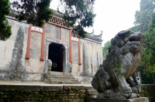 峰峦环拱聚气藏风水源通贯省级文物湖北南漳徐庶庙