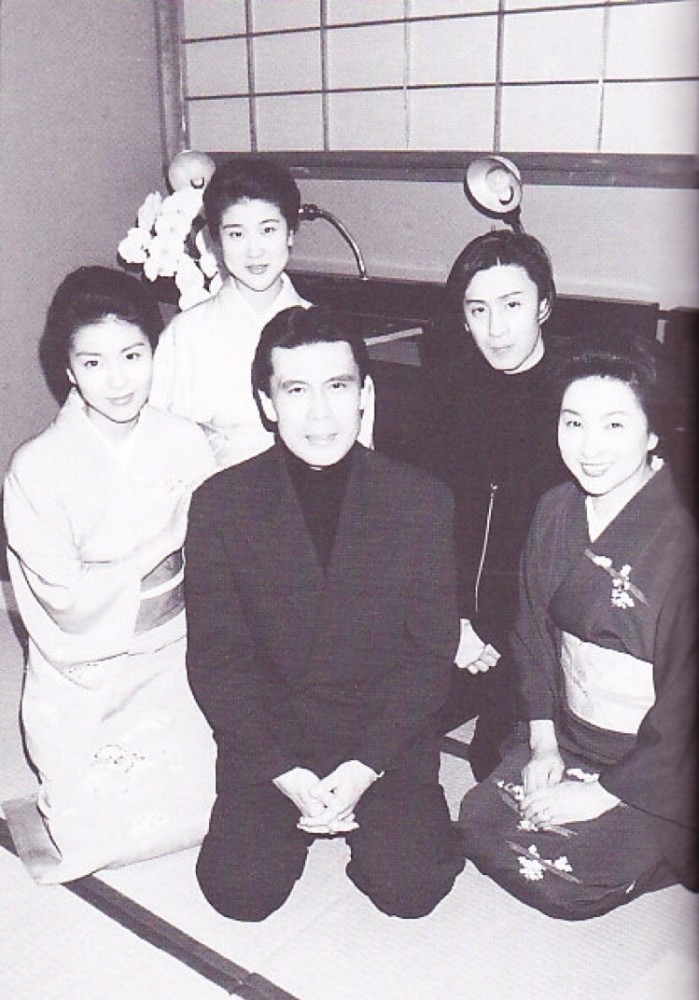 藤间斋的歌舞伎演员世家为何如此令人称赞?