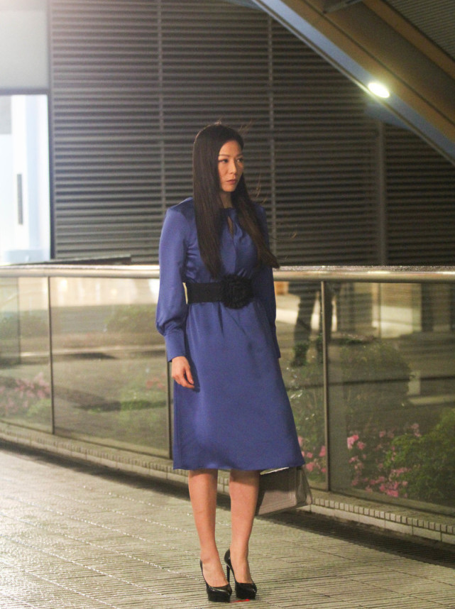 44岁滕丽名好温柔睡衣裙也能穿出高级感身材发胖也时尚