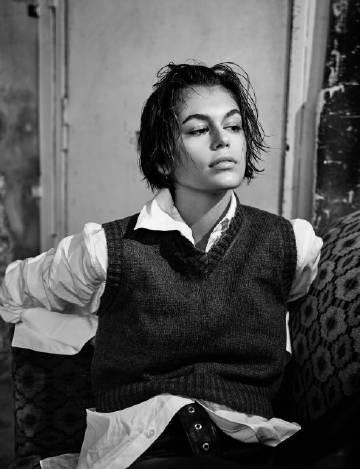 crawford的18岁宝贝女儿,她的老爸是亿万富豪rande gerber,拥有着超强