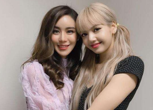 lisa自称是姐妹团最丑,本以为是谦虚,看清合照都是神仙颜值