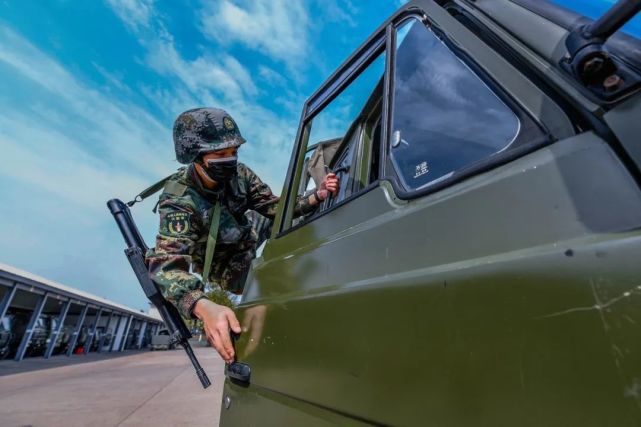 围观东风快递员的白黑训练套餐上线啦