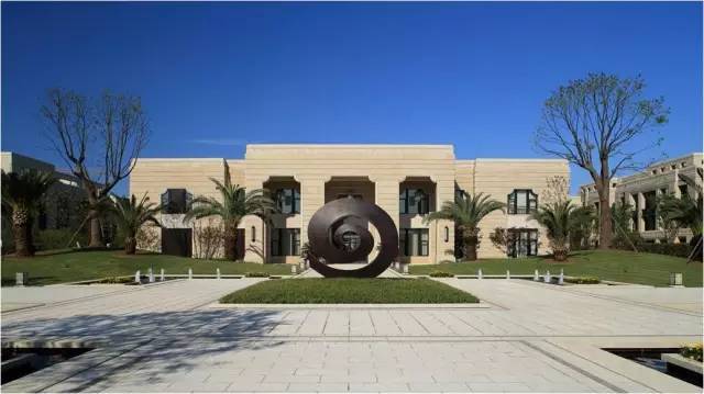 前滩旁,大豪宅;宝华源墅打造全新墅居天地!