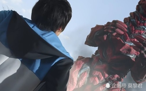 罗布奥特曼01集罗布兄弟的首战令人啼笑皆非