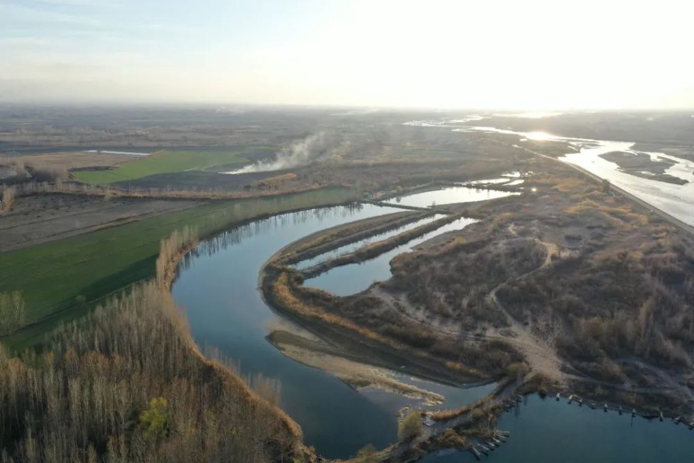 伊犁河是我国唯一一条自东向西流出国境的内陆河