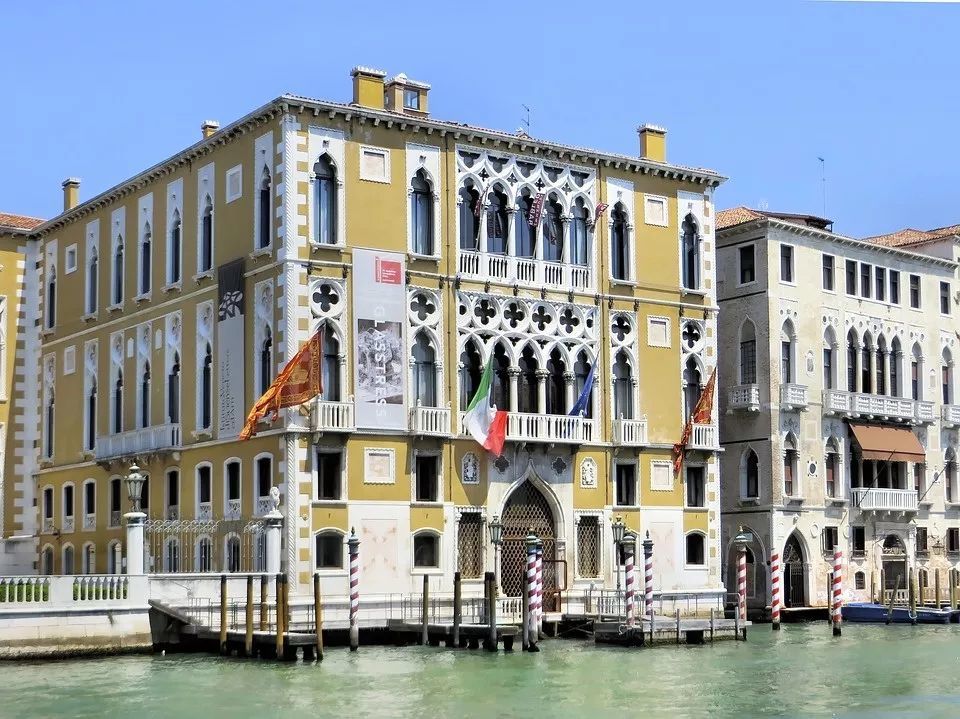 这座所谓的宫殿其实又名法兰盖提美术馆,这里收藏了威尼斯画派从14