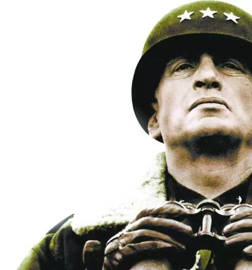 巴顿将军的头盔鼓舞士气的道具