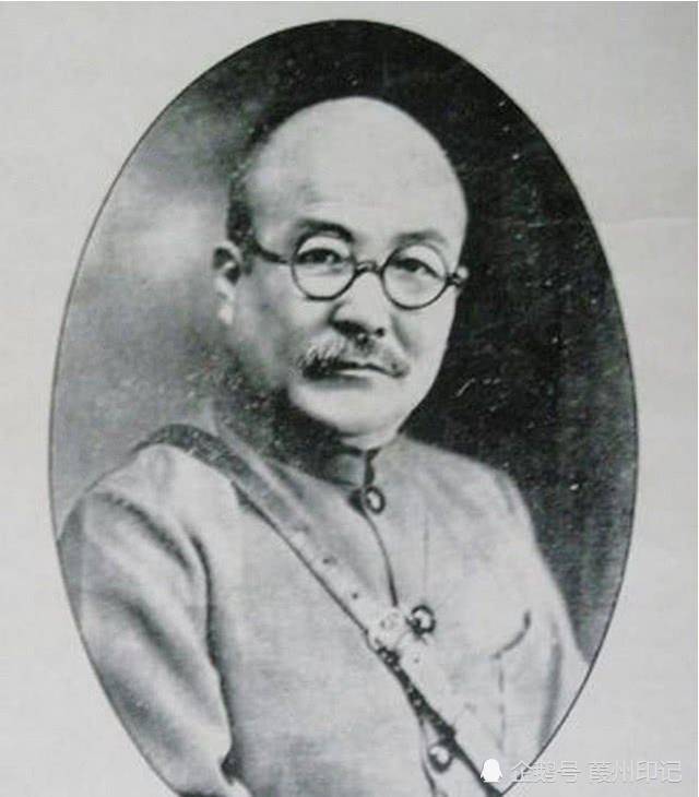 权二十年,对陕北人民采取残酷统治,苛捐杂税名目繁多;对进步开明人士