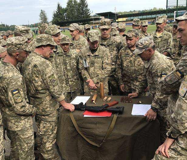 北约各国军事顾问开始撤军