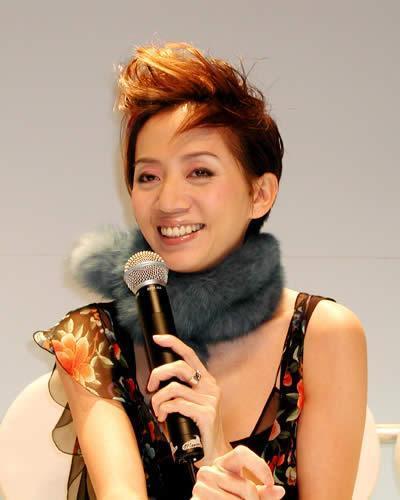 三浦春马|三浦春马被母亲逼死？资深艺人怒斥其父母：家里有个艺人全家都是废人