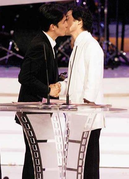 为了"气"梁朝伟,张国荣把和刘嘉玲合作的《金枝玉叶》剧照送给刘嘉玲