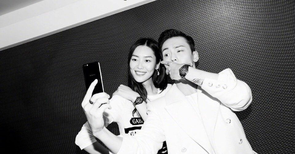 网传陈伟霆和刘雯在一起了