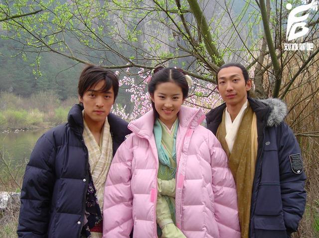 仙剑幕后安以轩吻戏拍20遍胡歌险被开除何炅错过李逍遥