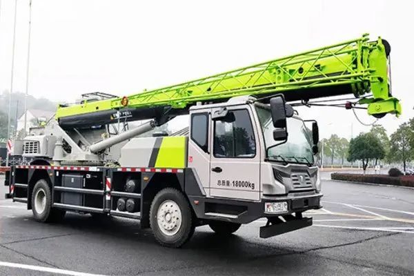 12t起重机中的"豪车"——中联重科ztc121v451