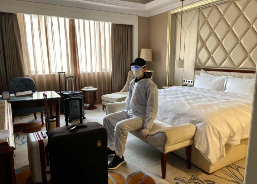 中国女排名将从泰国回国戴口罩护目镜到酒店隔离郎平久违现身