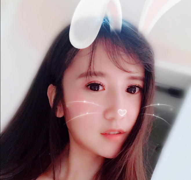 曾经的"虎牙一姐"重新归来?网友:我也想拒绝,可她太大了!