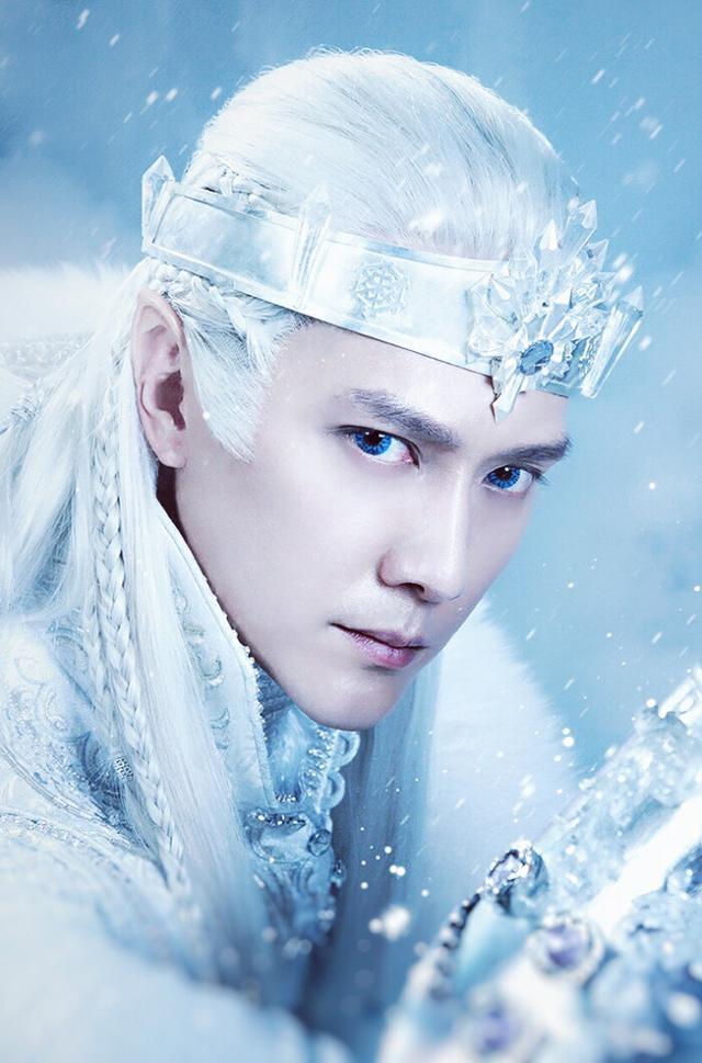 6位男明星白发造型:高伟光儒雅,朱一龙仙气十足,于朦胧最个性