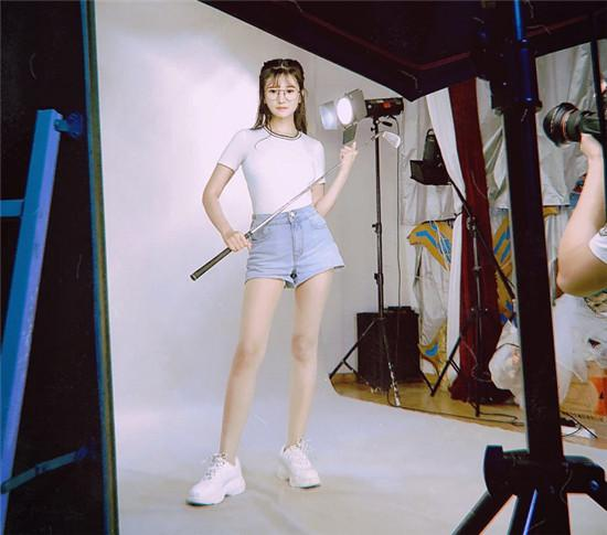 前虎牙一姐回归曾是lol玩家的最爱轩子能否顶住压力