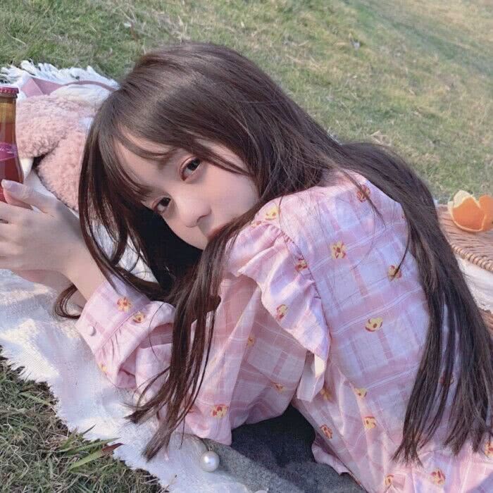 仙气少女心女生头像如果哪一天我想环游世界了我可以围着你转一圈吗