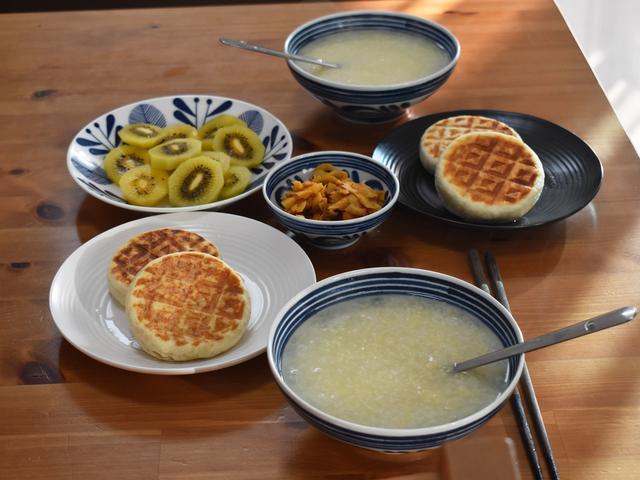 我家早餐从不买,自己变着花样做早餐,只为家人吃得营养又健康