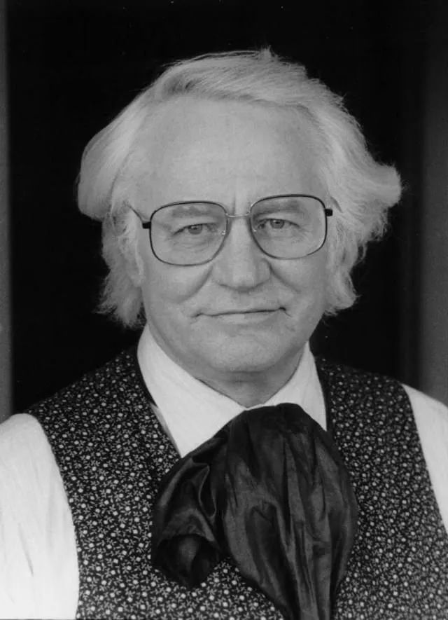 罗伯特·勃莱:寻找美国的诗神