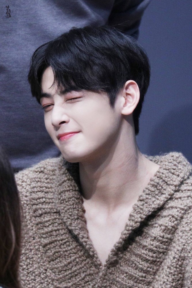 那些拥有治愈系笑容的男明星都是人间四月天