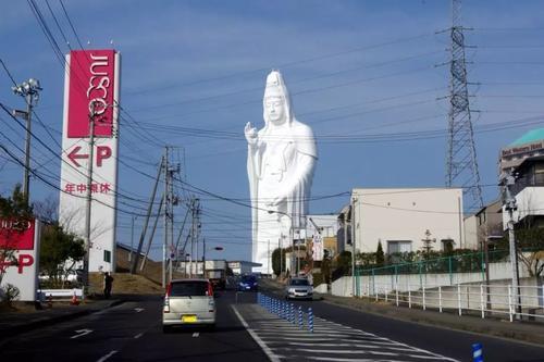 全球最高5座雕像 自由女神仅排第四 还有两座在中国 自由女神像 观音 中原大佛 仙台市 美国 旅游 日本 旅游
