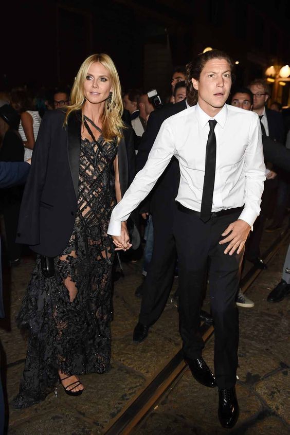 34岁伊莲娜带妈妈见新男友著名花心星二代超模甜蜜写脸上