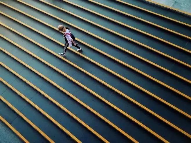 自我宽恕,找台阶,没有宽容律己之心都是窃书贼