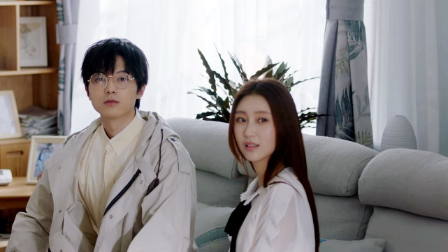 棠雪的父亲,直接冲到学校的训练场,在那么多队友的