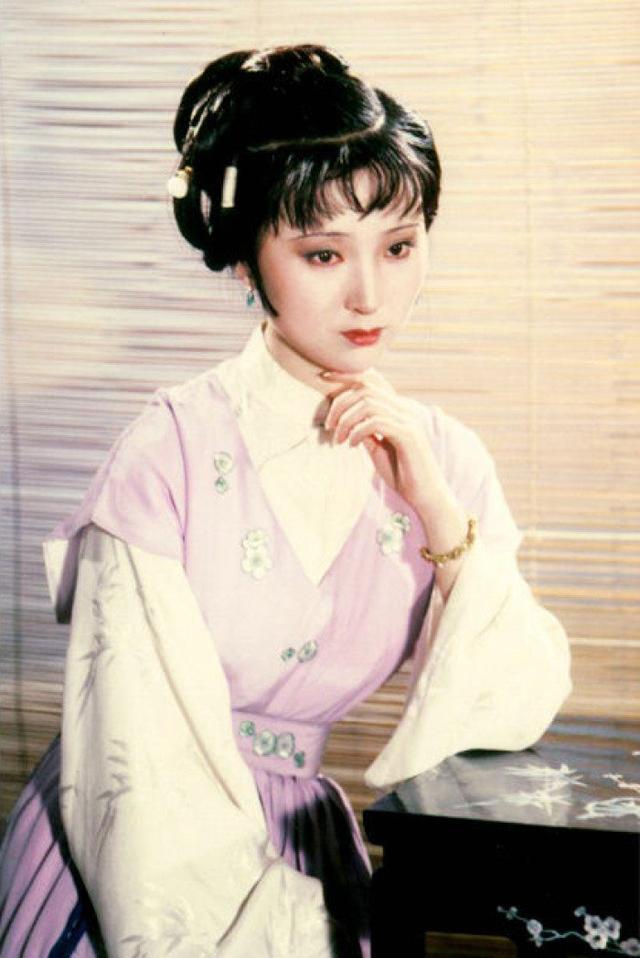 贾敏死后林如海为何安排贾雨村继续做黛玉的老师原来大有深意