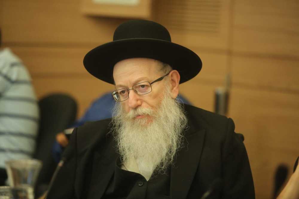 称,利兹曼是犹太教极端正统派(哈雷迪)分支"哈西迪"(hasidic)的信徒