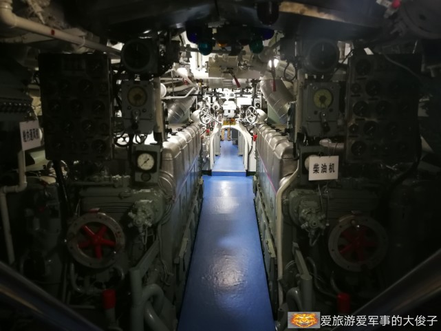 中国最大潜艇内部图片图片