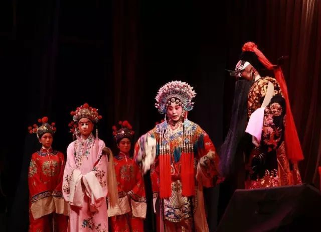 铡美案窦凤琴李娟齐爱云韩丽霞张兰秦李志翔周昌岐等