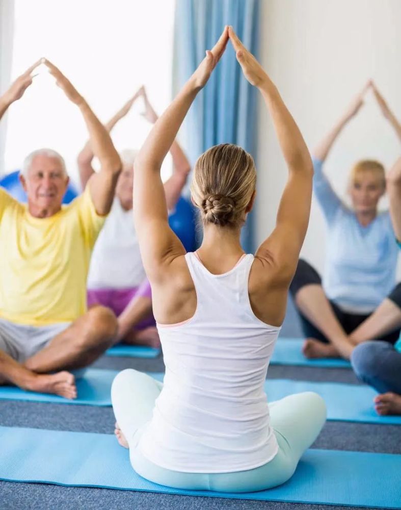 你不知道的老年人瑜伽10年资深瑜伽老师为你解答这9个常见问题