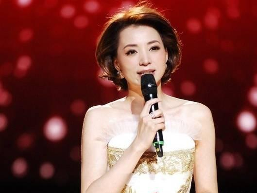 董卿回应 让儿子加入美国籍 只为接受更好的教育 并非是不爱国 腾讯新闻