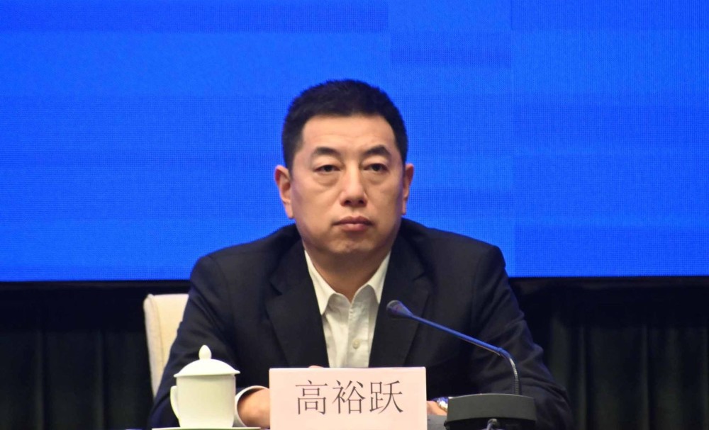 广州市政府副秘书长:望每一位医护人员得到尊重善待