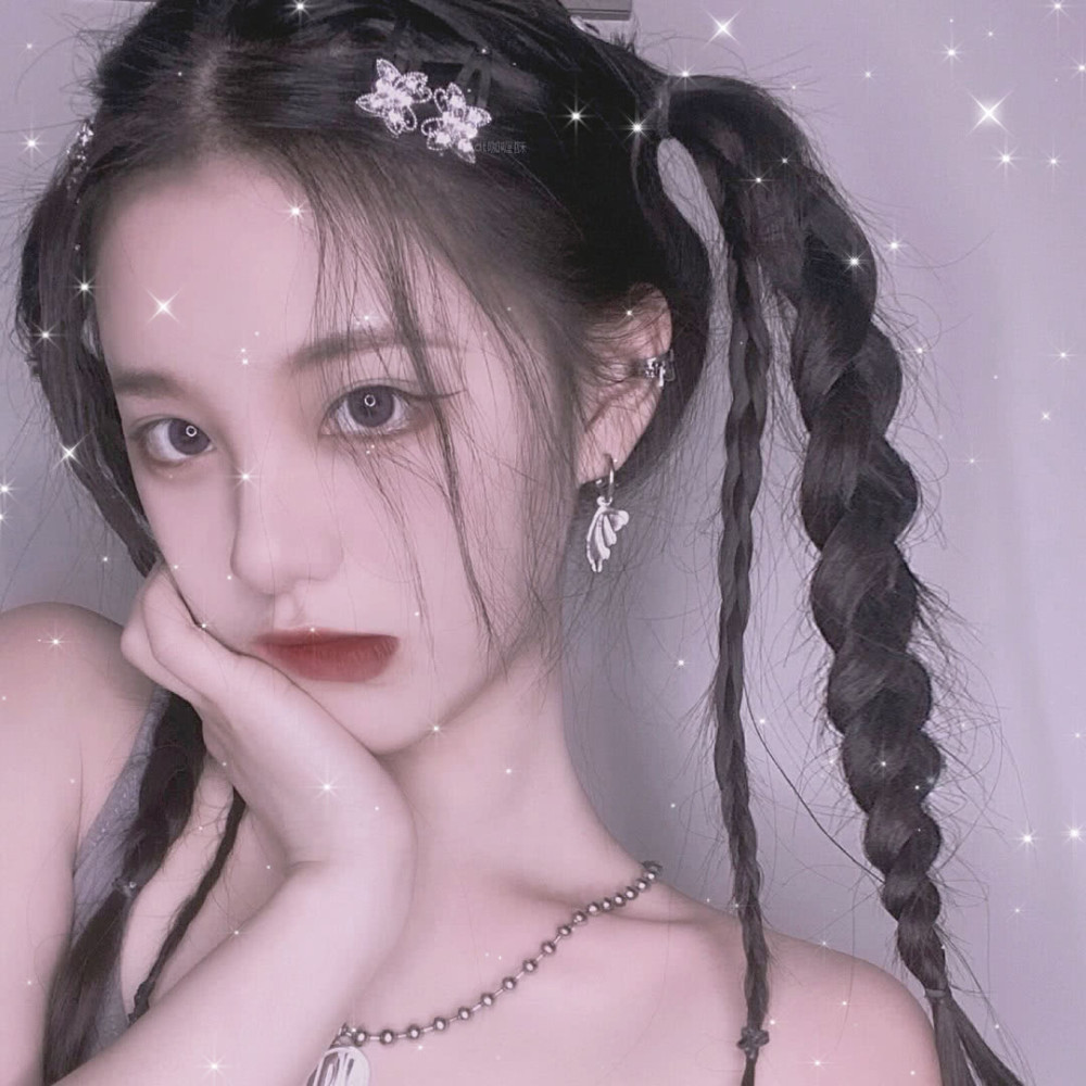 森系·小仙女·唯美女生头像:我喜欢我望向别处时,他落在我身上的目光