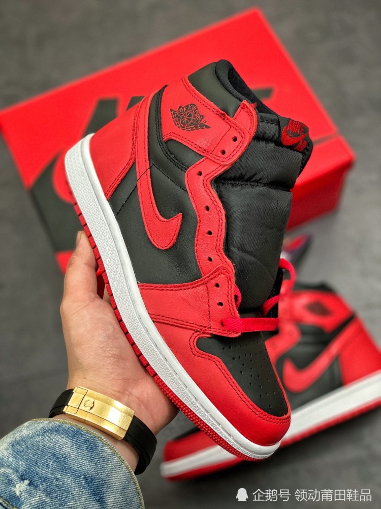 翻转黑红禁穿aj1varsityred开箱鉴赏